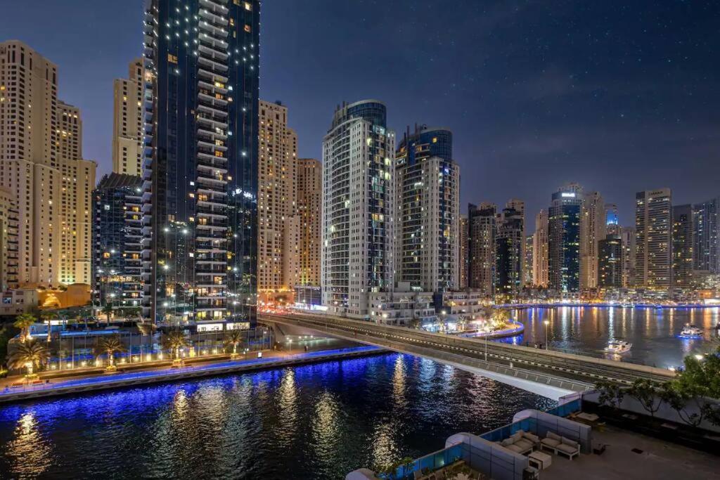 Luxury 2 Bedroom Apartment In Dubai Marina & Jbr Beach Exteriör bild